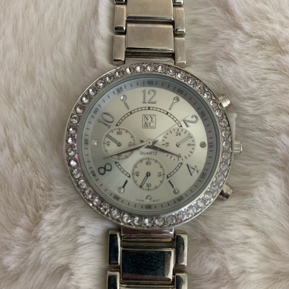 New York & Company watch - Picture 2 of 3